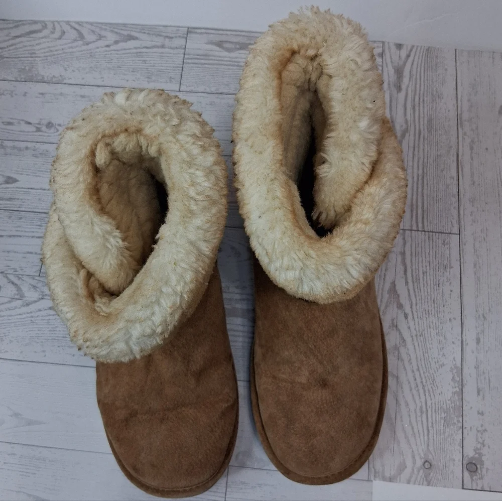 LAMO Cozy Tan Shearling Mid Calf Fur Suede Women's Boots Size 7